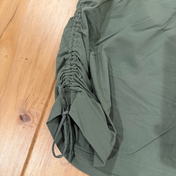 Columbia Green Skort - Picture 2 of 5